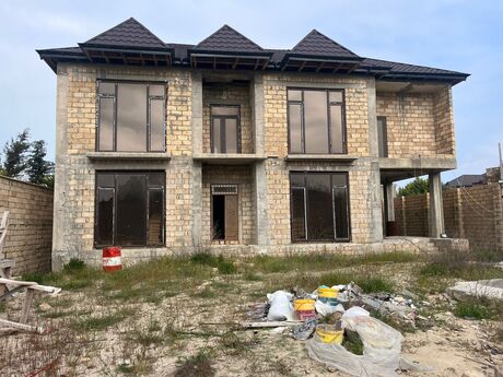 6 otaqlı həyət evi/bağ evi - Novxanı q. - 250 m²