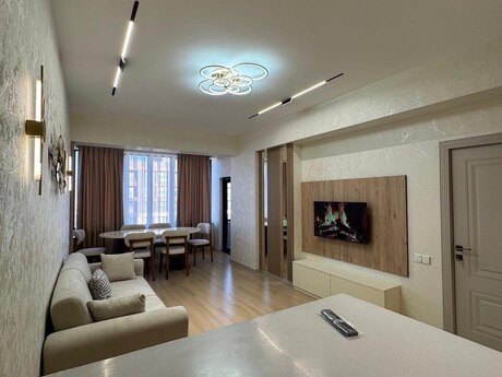 2 otaqlı köhnə tikili - Şah İsmayıl Xətai m. - 70 m²