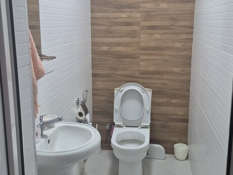 4 otaqlı yeni tikili - Xalqlar Dostluğu m. - 126 m²
