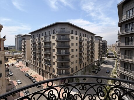 Elan №6094917 - Bakı, Ağ şəhər q., 3 otaqlı, 117 m², 6/7 mərtəbə