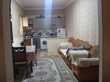 4 otaqlı həyət evi/bağ evi - Əhmədli m. - 100 m²