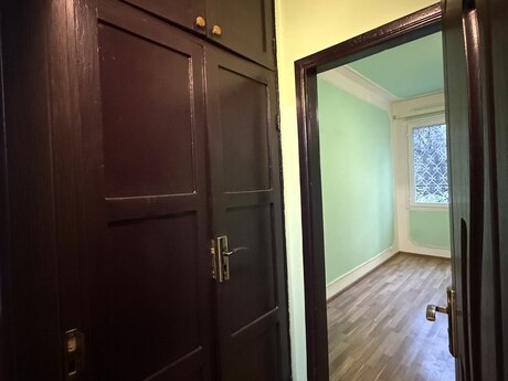 3 otaqlı köhnə tikili - Memar Əcəmi m. - 65 m²