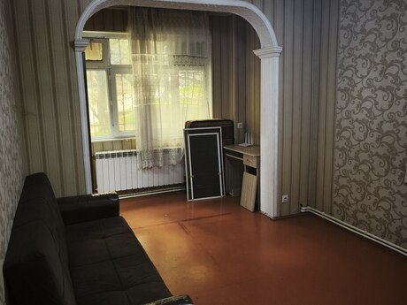 2 otaqlı köhnə tikili - Memar Əcəmi m. - 40 m²