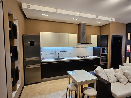 3 otaqlı yeni tikili - Elmlər Akademiyası m. - 96 m²