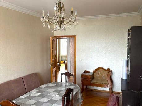 5 otaqlı köhnə tikili - Əhmədli m. - 120 m²