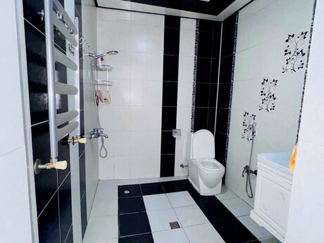 3 otaqlı həyət evi/bağ evi - Qaraçuxur q. - 100 m²