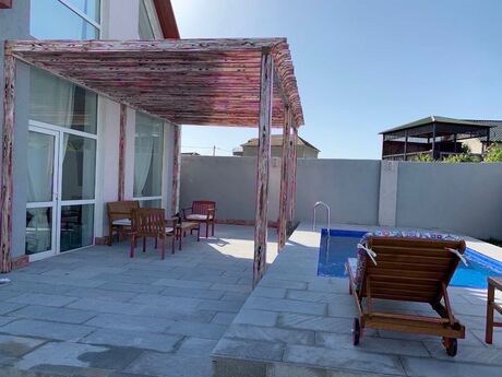 5 otaqlı həyət evi/bağ evi - Mərdəkan q. - 300 m²