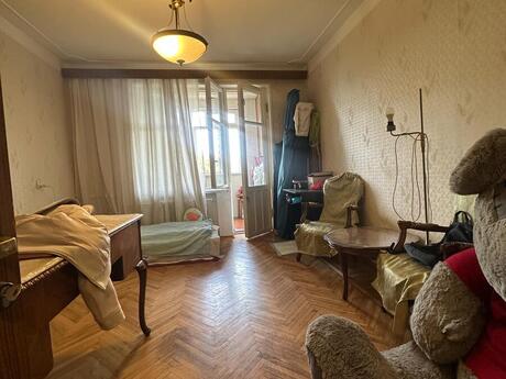 3 otaqlı köhnə tikili - Əhmədli m. - 90 m²