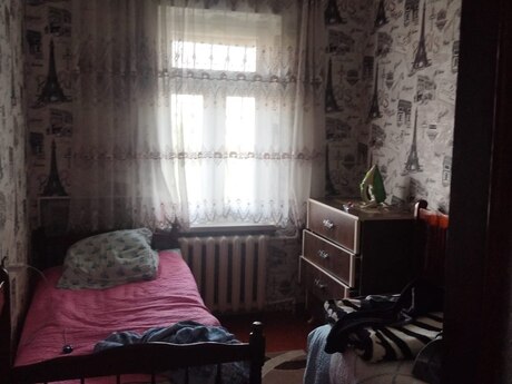 3 otaqlı köhnə tikili - Bakıxanov q. - 75 m²