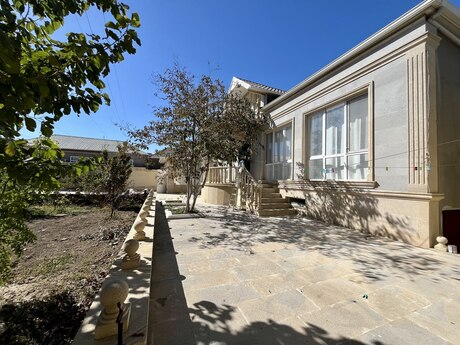 5 otaqlı həyət evi/bağ evi - Xırdalan - 270 m²