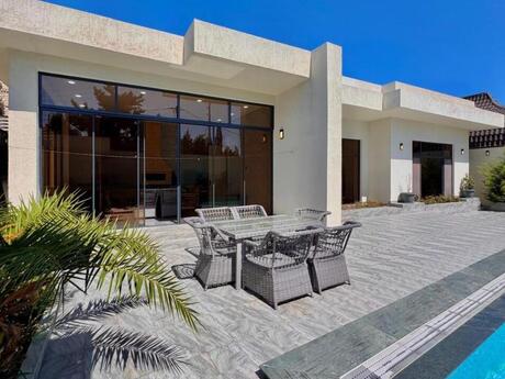 4 otaqlı həyət evi/bağ evi - Mərdəkan q. - 220 m²