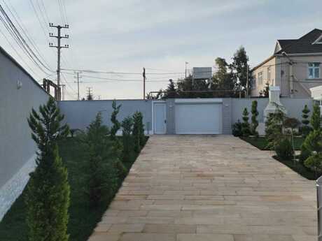 4 otaqlı həyət evi/bağ evi - Şüvəlan q. - 185 m²