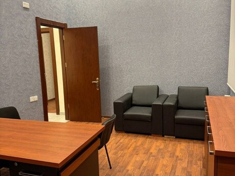 8 otaqlı ofis - Memar Əcəmi m. - 200 m²