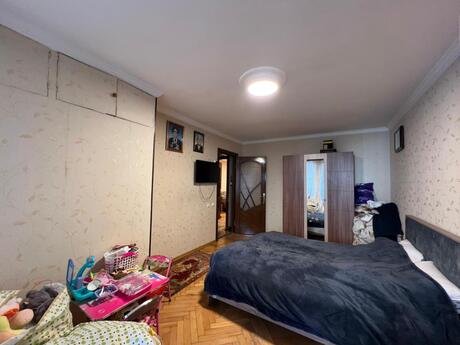 3 otaqlı köhnə tikili - İnşaatçılar m. - 75 m²