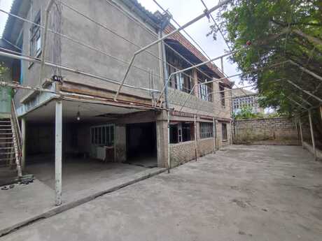 7 otaqlı həyət evi/bağ evi - Yevlax - 260 m²