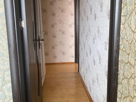 2 otaqlı köhnə tikili - 8-ci mikrorayon q. - 45 m²