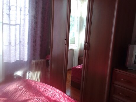 7 otaqlı həyət evi/bağ evi - Yevlax - 260 m²