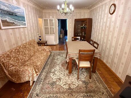 3 otaqlı köhnə tikili - Neftçilər m. - 65 m²