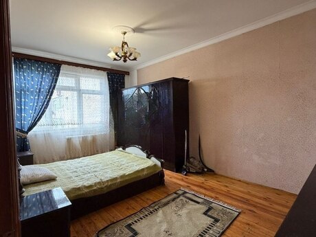 3 otaqlı köhnə tikili - 7-ci mikrorayon q. - 65 m²