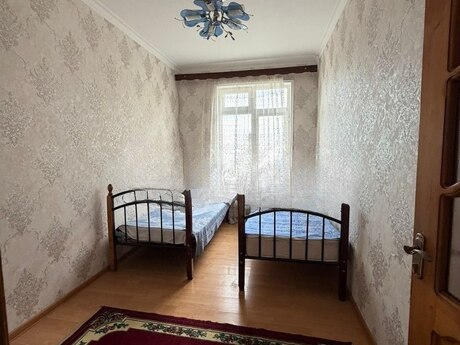 3 otaqlı köhnə tikili - 7-ci mikrorayon q. - 65 m²