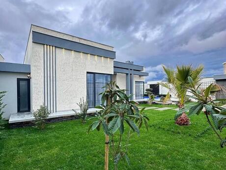 4 otaqlı həyət evi/bağ evi - Mərdəkan q. - 210 m²