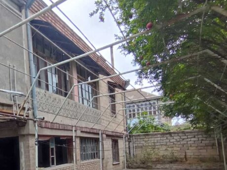 7 otaqlı həyət evi/bağ evi - Yevlax - 260 m²