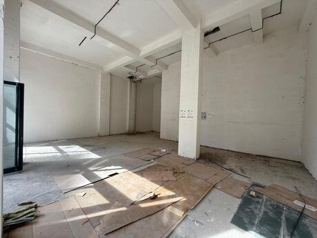 Obyekt - Ağ şəhər q. - 107 m²