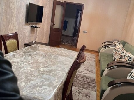 4 otaqlı yeni tikili - İnşaatçılar m. - 160 m²