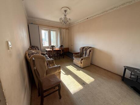 3 otaqlı köhnə tikili - Yeni Günəşli q. - 80 m²