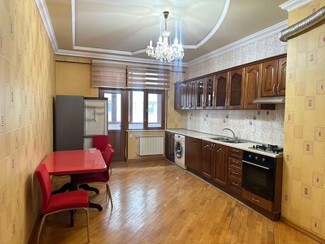 3 otaqlı yeni tikili - Gənclik m. - 140 m²