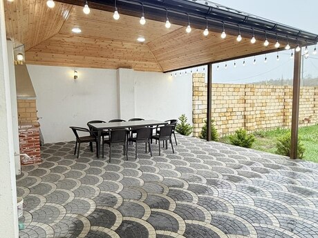 5 otaqlı həyət evi/bağ evi - Quba - 200 m²