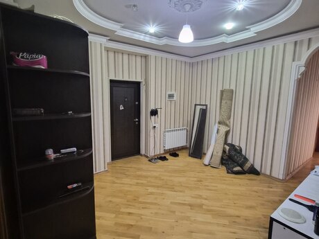 4 otaqlı yeni tikili - Memar Əcəmi m. - 130 m²