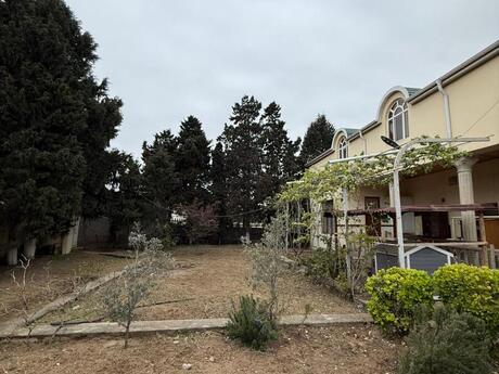 6 otaqlı həyət evi/bağ evi - Sabunçu r. - 400 m²