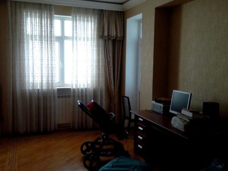 5 otaqlı yeni tikili - 20 Yanvar m. - 200 m²