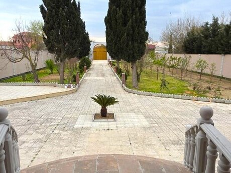 6 otaqlı həyət evi/bağ evi - Nardaran q. - 330 m²