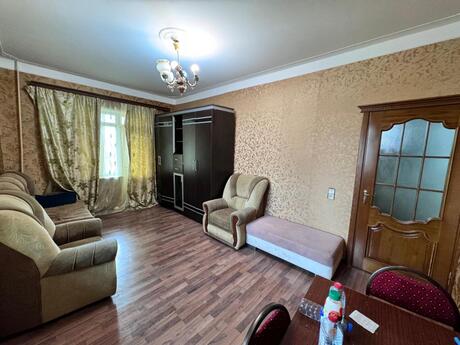 2-комн. вторичка - м. Азадлыг проспекти - 50 м²