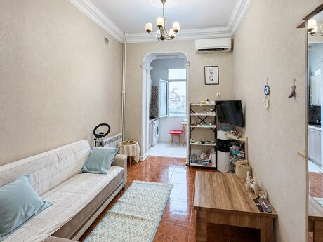 2 otaqlı köhnə tikili - Sahil m. - 45 m²