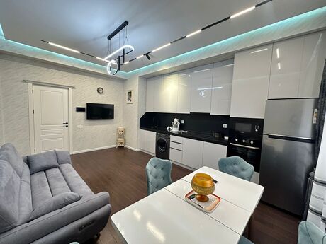 2 otaqlı yeni tikili - Ağ şəhər q. - 95 m²
