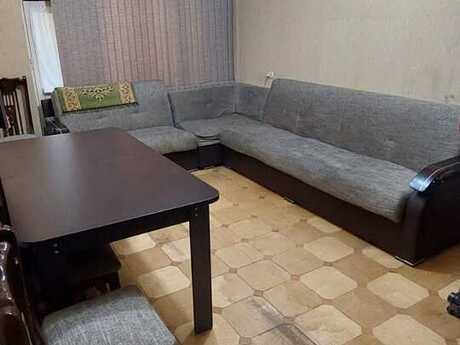 2 otaqlı köhnə tikili - Həzi Aslanov m. - 70 m²