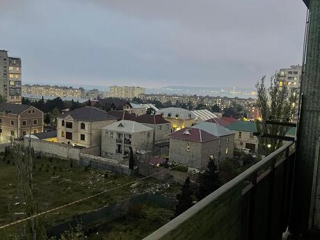 3 otaqlı köhnə tikili - Əhmədli q. - 70 m²