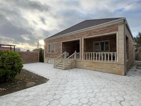 4 otaqlı həyət evi/bağ evi - Mərdəkan q. - 150 m²