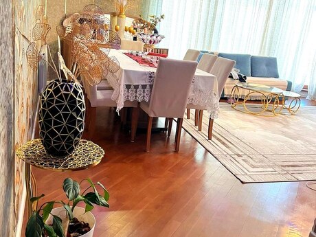 4 otaqlı yeni tikili - Şah İsmayıl Xətai m. - 165.5 m²