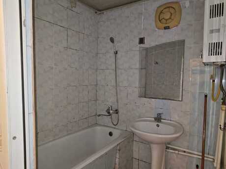 3 otaqlı köhnə tikili - Əhmədli m. - 60 m²