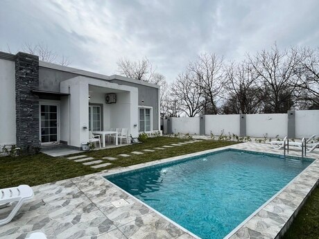 3 otaqlı həyət evi/bağ evi - Qəbələ - 80 m²