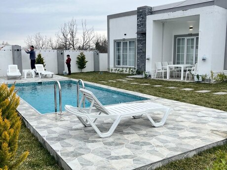 3 otaqlı həyət evi/bağ evi - Qəbələ - 80 m²