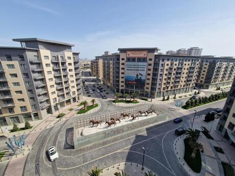 5 otaqlı yeni tikili - Ağ şəhər q. - 202 m²