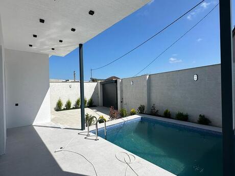 4 otaqlı həyət evi/bağ evi - Şüvəlan q. - 140 m²