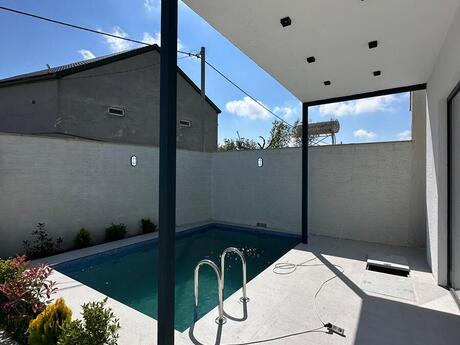 4 otaqlı həyət evi/bağ evi - Şüvəlan q. - 140 m²