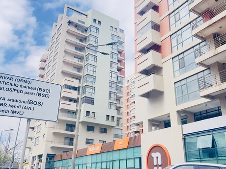 4 otaqlı yeni tikili - 8 Noyabr m. - 210 m²