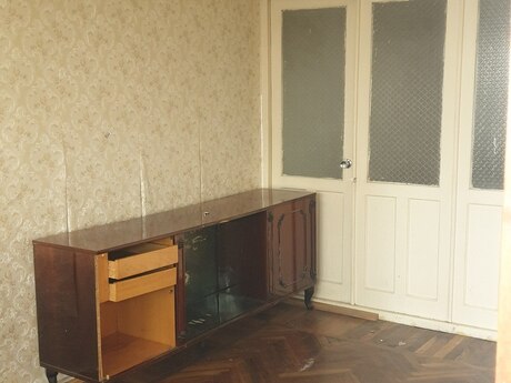 4 otaqlı köhnə tikili - Nəriman Nərimanov m. - 99 m²